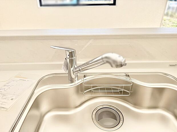 【浄水器】■清潔でおいしい水を手軽に供給してくれます