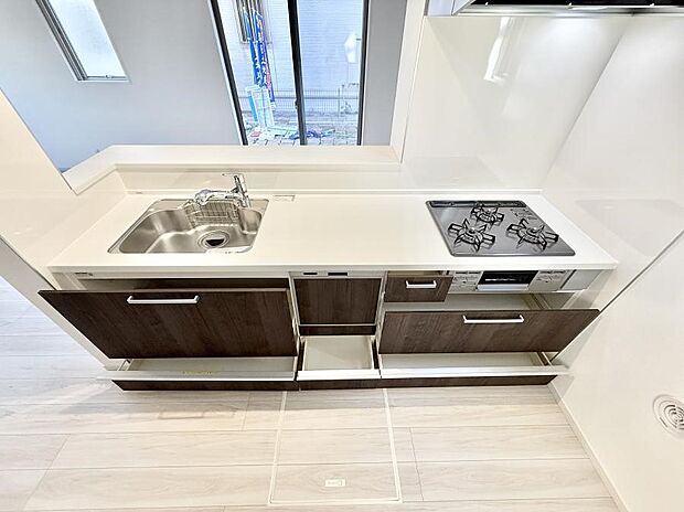 【キッチン】■家族の絆を深める、温もりのあるキッチン