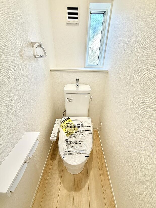 【トイレ】■毎日使う場所だからこそ、清潔感溢れる空間