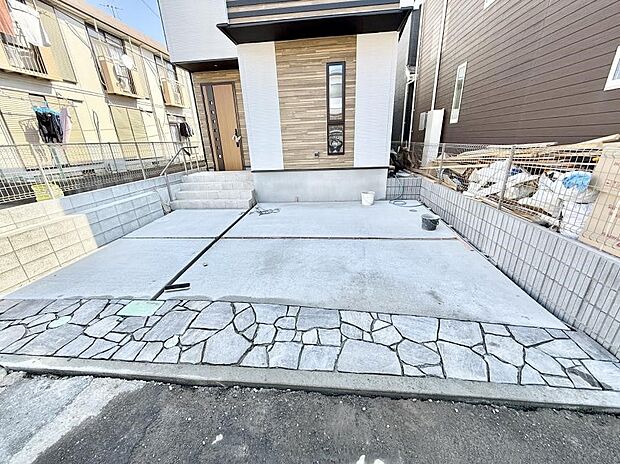 【駐車場】■カースペース有