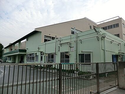 横浜市立磯子小学校 130m(2分)