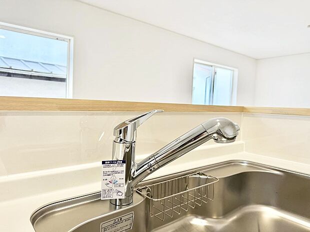 【浄水器】■清潔でおいしい水を手軽に供給してくれます