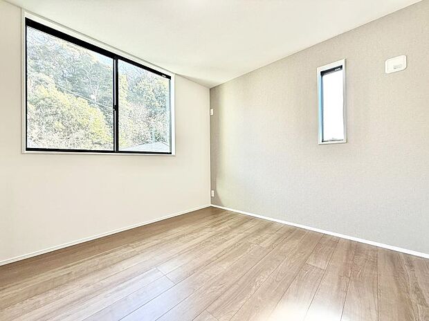 【子供部屋】■仕事や勉強のスペースに使うことで、集中しやすく静かな環境が整います