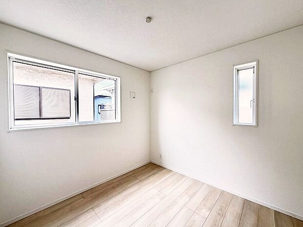 【子供部屋】■仕事や勉強のスペースに使うことで、集中しやすく静かな環境が整います