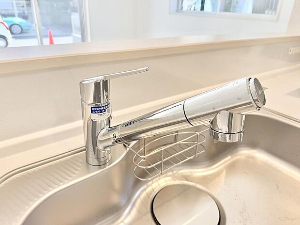 【浄水器】■清潔でおいしい水を手軽に供給してくれます