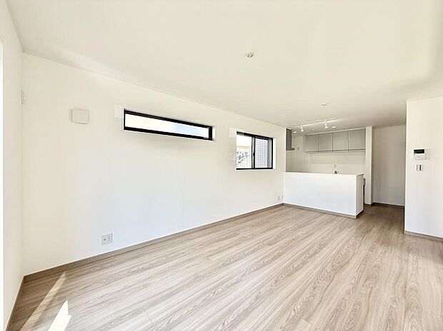 【リビングダイニング】■シンプルだけど贅沢、大切な人と過ごす心がほどける空間