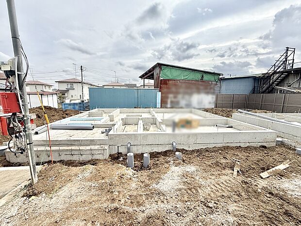 【現地外観写真】■家族みんなが笑顔で過ごせる、安心感のある住まい