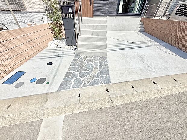 【駐車場】■カースペース有