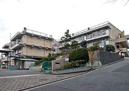 横浜市立岡津中学校 1600m(20分)