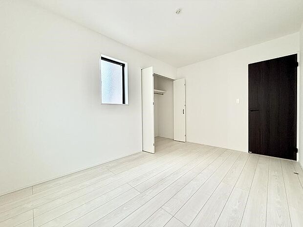 【子供部屋】■仕事や勉強のスペースに使うことで、集中しやすく静かな環境が整います