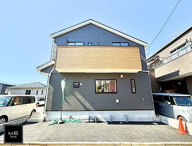 【現地外観写真】■家族みんなが笑顔で過ごせる、安心感のある住まい