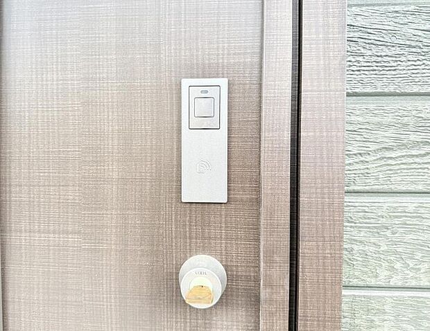 【スマートキー】■鍵を取り出さずに便利に操作できて快適