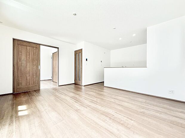 【ダイニング】■ふとした瞬間に幸せを感じる、心地よい場所