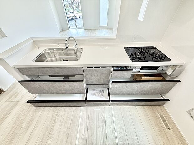 【キッチン】■シンプルで機能的、毎日使いやすいキッチン