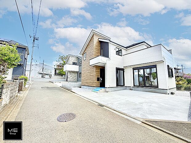 【前面道路含む現地写真】■家族とのお出かけが楽しくなる環境です