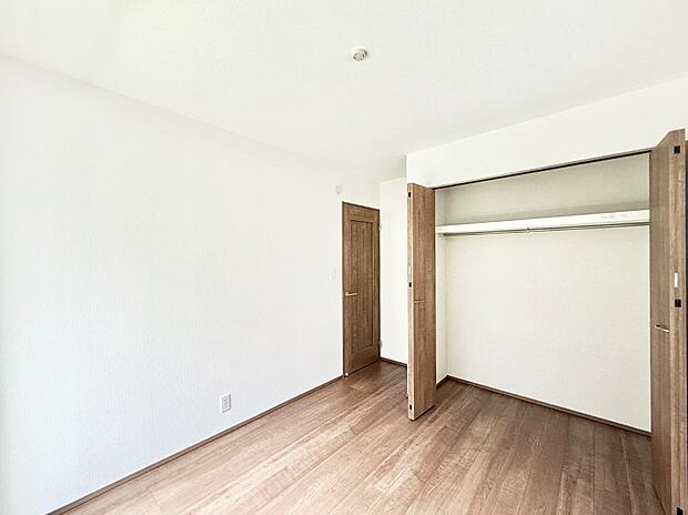 【リビング以外の居室】C号棟  ■機能的で使いやすいお部屋で毎日を快適に