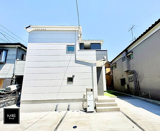 【現地外観写真】■暮らしを豊かにする充実した仕様設備で快適に