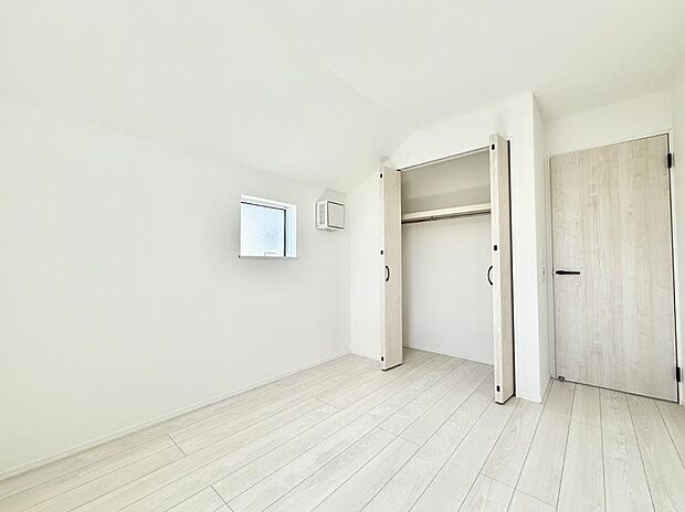 【寝室】1号棟 ■穏やかな空間で自分の時間を大切に