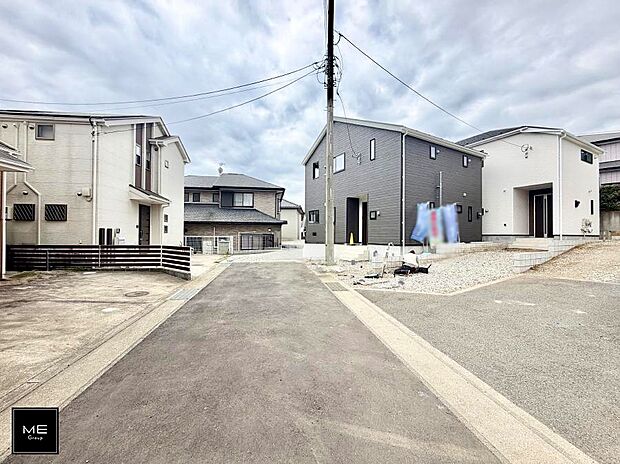 【前面道路含む現地写真】■新しい時代の息吹を感じる、心地よい環境