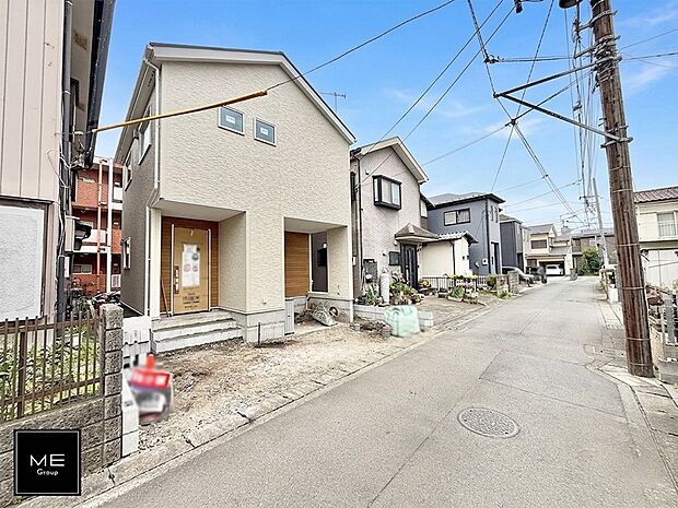 【現地外観写真】1号棟 ■家族みんなが笑顔で過ごせる、安心感のある住まい