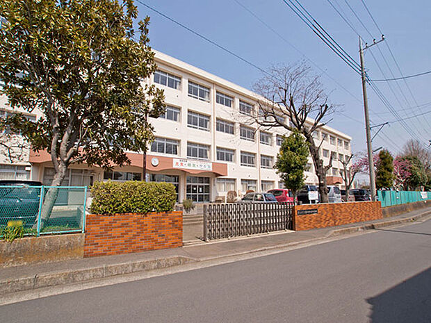 愛川町立愛川中原中学校(約1,100m・徒歩14分)