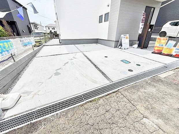 【駐車場】2号棟  ■快適な駐車スペースで安心