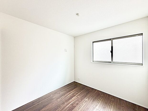 【子供部屋】1号棟  ■仕事や勉強のスペースに使うことで、集中しやすく静かな環境が整います