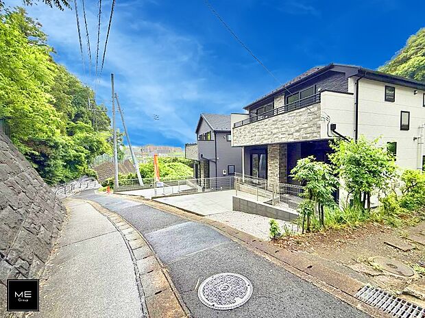 【前面道路含む現地写真】■新しい時代の息吹を感じる、心地よい環境