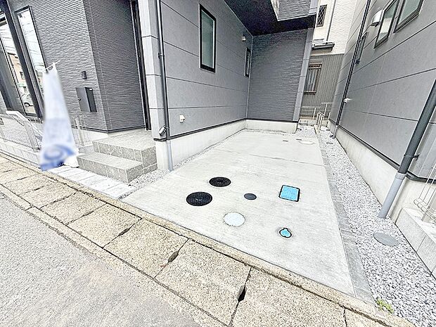 【駐車場】2号棟 ■毎日の駐車が快適に