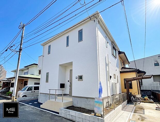 【現地外観写真】1号棟  ■暮らしを豊かにする充実した仕様設備で快適に