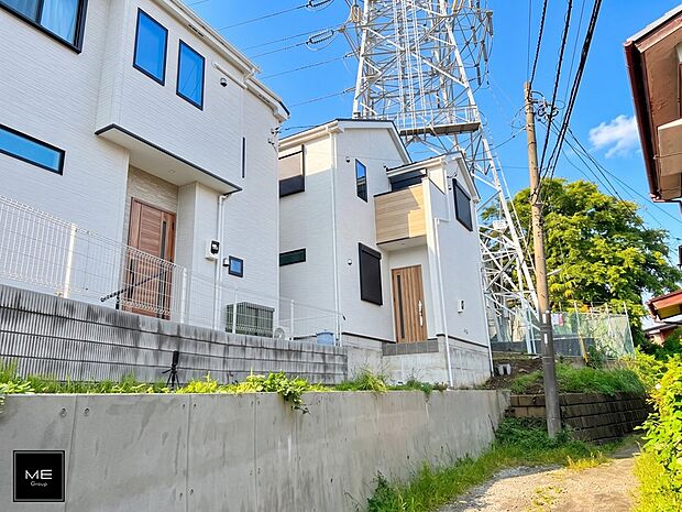 【現地外観写真】4号棟 ■家族みんなが笑顔で過ごせる、安心感のある住まい