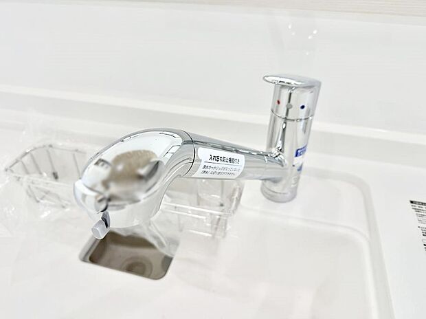 【浄水器】■清潔でおいしい水を手軽に供給してくれます