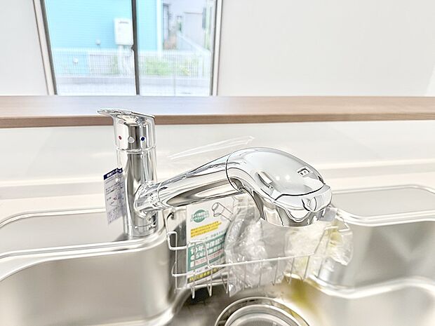 【浄水器】■清潔でおいしい水を手軽に供給してくれます