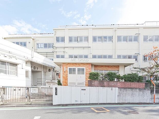 横浜市立一本松小学校(約240m・徒歩3分)