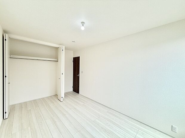 【リビング以外の居室】1号棟 ■機能的で使いやすいお部屋で毎日を快適に