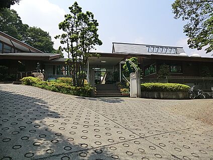 清来寺幼稚園 900m(12分)