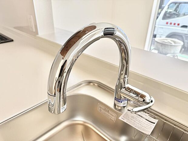 【浄水器】■清潔でおいしい水を手軽に供給してくれます