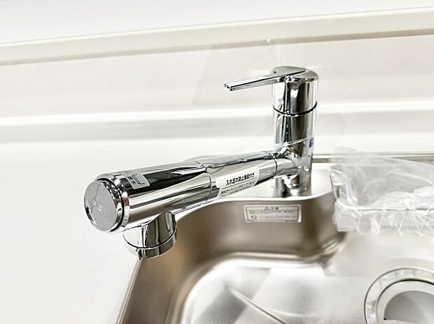 【浄水器】■清潔でおいしい水を手軽に供給してくれます