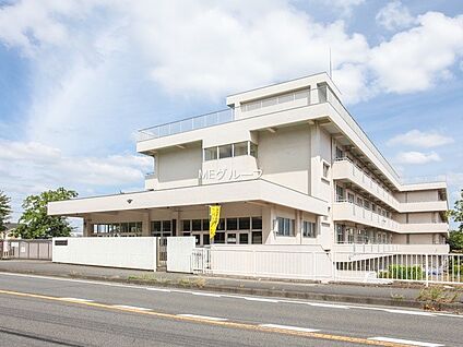 座間市立立野台小学校 800m(10分)