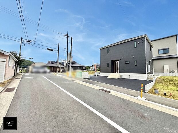 【前面道路含む現地写真】■家族とのお出かけが楽しくなる環境です