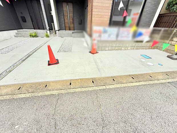 【駐車場】1号棟 ■快適な駐車スペースで安心