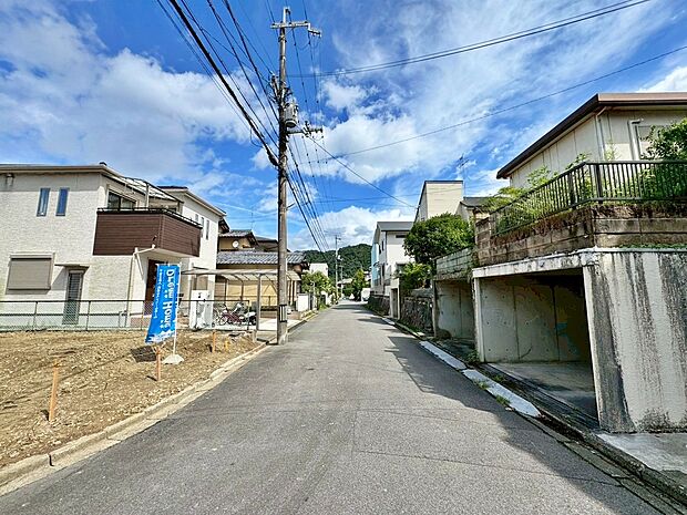 【現地写真】【ドリームホームは地域をよく知る不動産会社です】不動産の仲介・売買・建売住宅はもちろん、リフォーム・注文住宅の建築も得意としています。アットホームなお店でリラックスしてお家を探すことができます♪