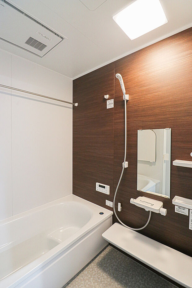 【施工例:浴室】たまりがちな疲れやモヤモヤイライラはバスタイムですっきり洗い流して…♪