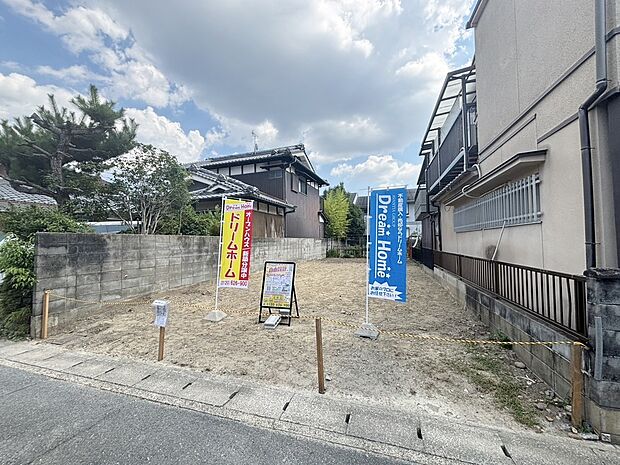 【現地】長く住み続けるお家だからこそ、構造や間取りから内装、設備に至るまで徹底的にこだわりたい!そんな方にぴったりの自由設計です♪
現地(2025年7月)撮影