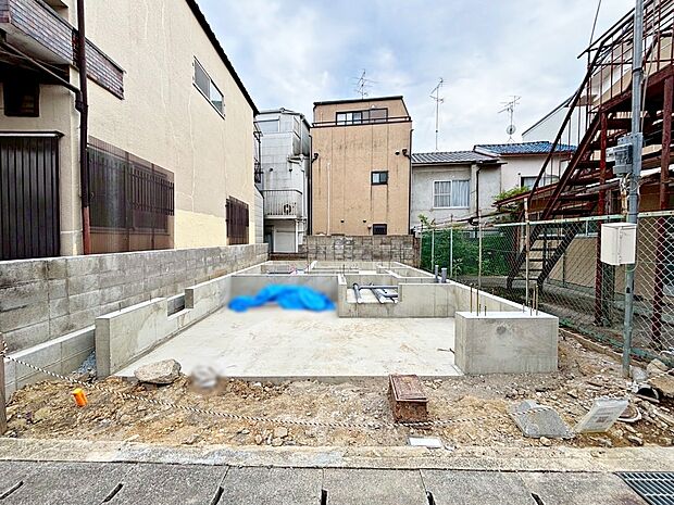 【現地】＼建築スタート／お電話でご予約いただけましたら、お仕事終わりの遅い時間などお客様のご都合に合わせてご対応させて頂きますのでお気軽にお問い合わせください！現地（2026年6月20日）撮影