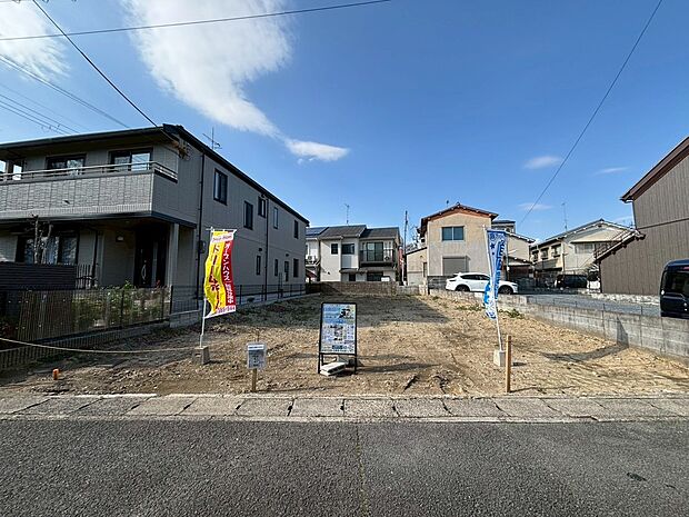 【現地】現地へご案内いたします。本日・翌日のご案内はお電話をいただけますとスムーズです。「ホームズ」を見たとスタッフにお伝えください。