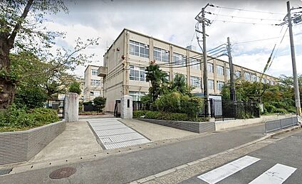 蜂ヶ岡中学校 約608ｍ(徒歩8分)