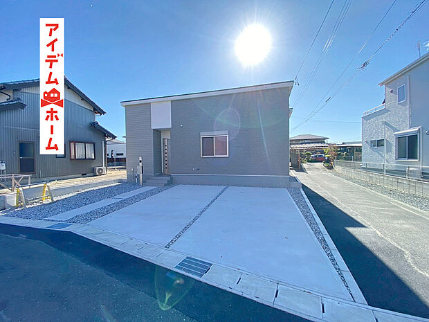 　　　　　１号棟　外観写真
　　　当日の案内も可能です♪
　お気軽にお問い合わせください！

