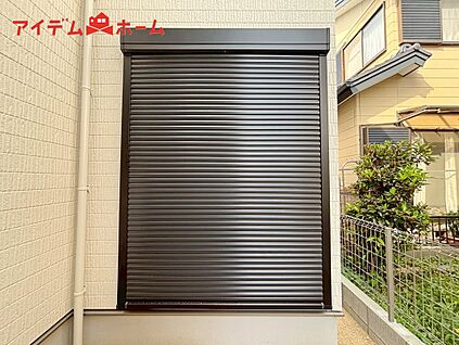 ４号棟　防犯シャッター