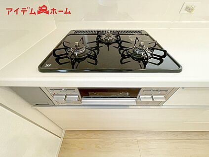 ２号棟　 三口コンロ